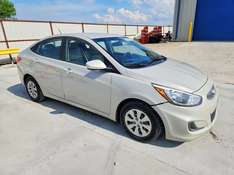 2016 HYUNDAI ACCENT SE  