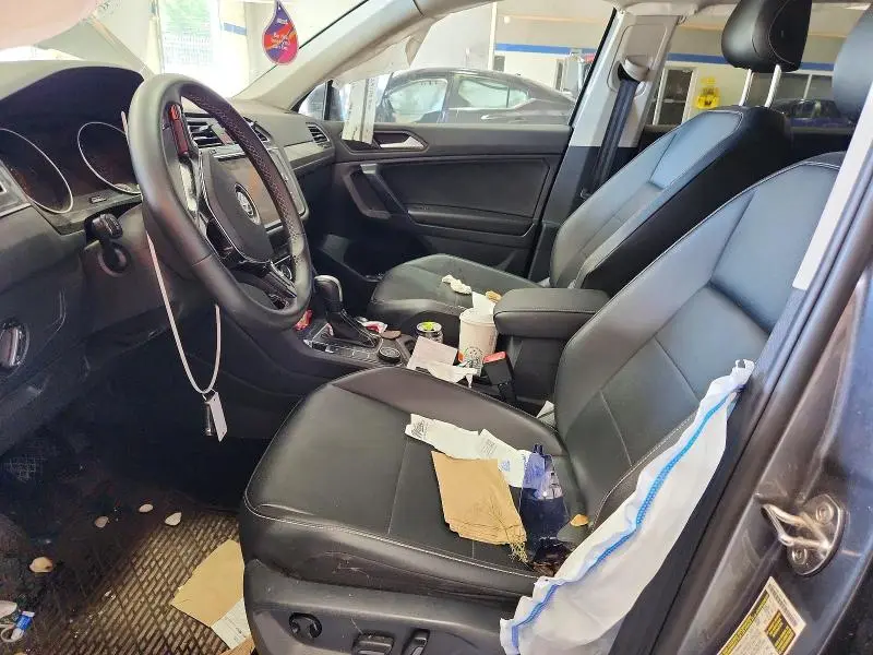 2021 VOLKSWAGEN TIGUAN SE  