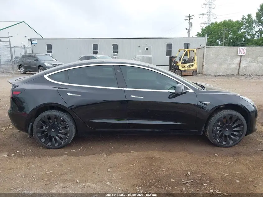 2018 TESLA MODEL 3  