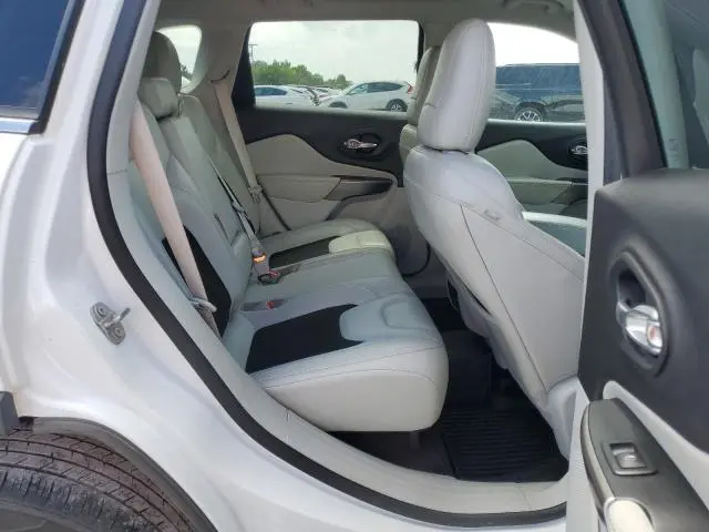 2021 JEEP CHEROKEE LATITUDE PLUS  