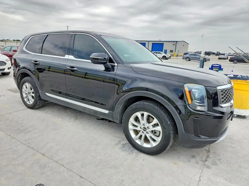 2020 KIA TELLURIDE LX  