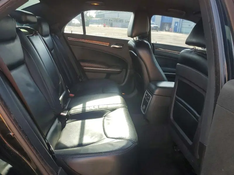 2013 CHRYSLER 300   