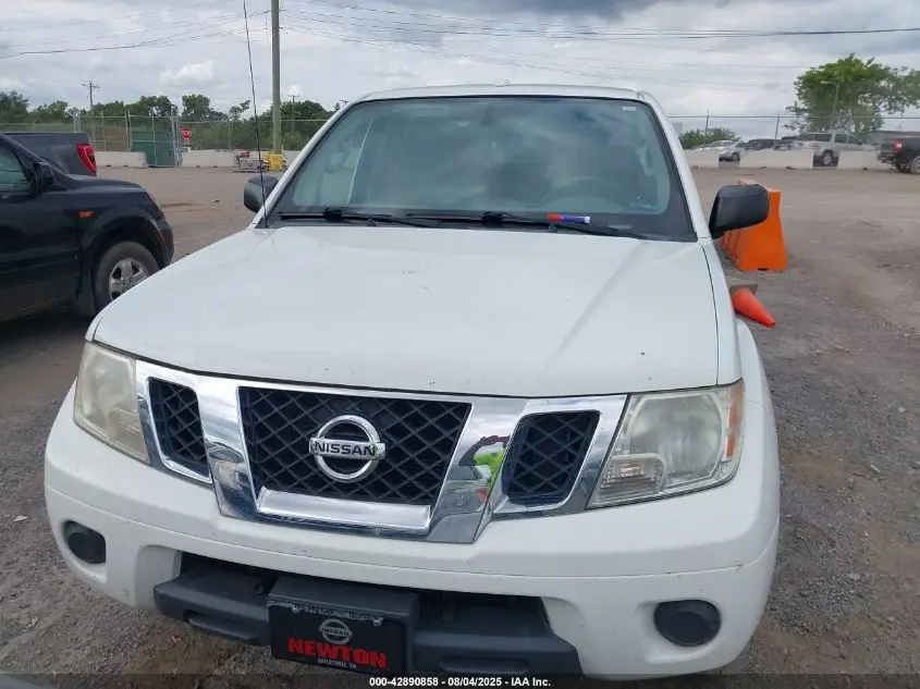 2016 NISSAN FRONTIER SV