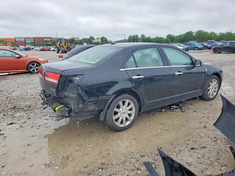 2011 LINCOLN MKZ   