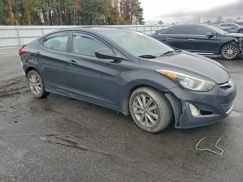 2015 HYUNDAI ELANTRA SE  