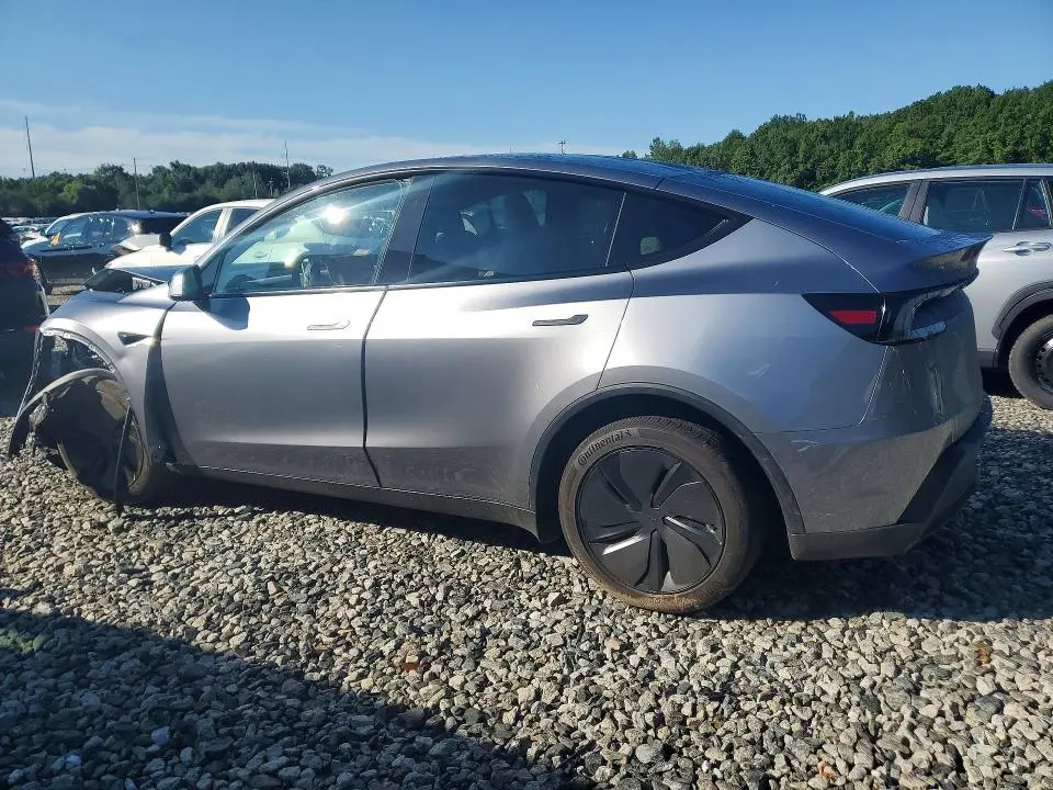 2026 TESLA MODEL Y   