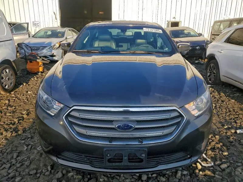 2018 FORD TAURUS SEL  