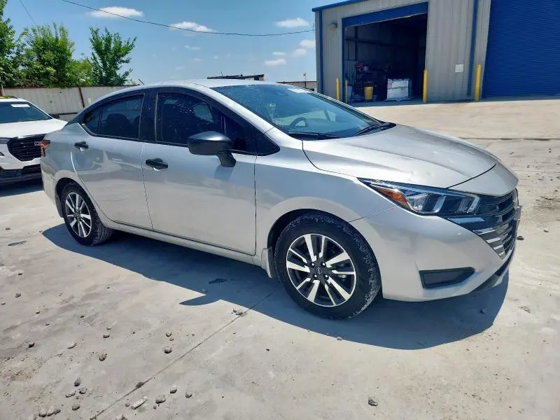 2024 NISSAN VERSA S  