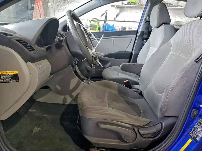 2013 HYUNDAI ACCENT GLS  