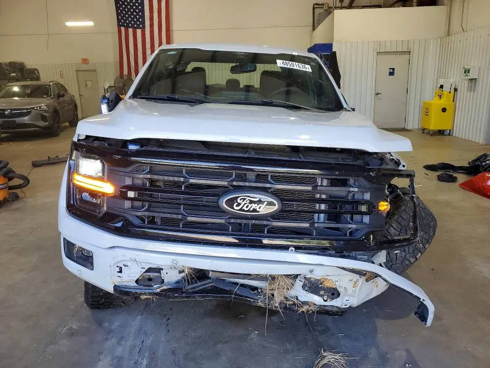 2024 FORD F150 XLT  