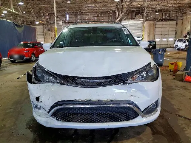 2017 CHRYSLER PACIFICA TOURING L PLUS  