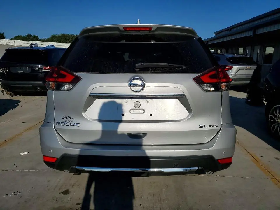 2019 NISSAN ROGUE SL  