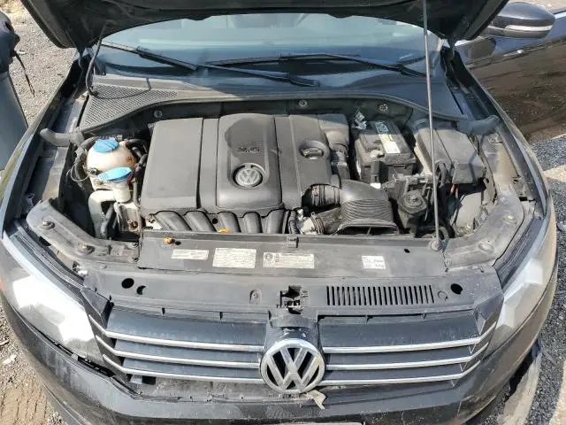 2013 VOLKSWAGEN PASSAT SE  