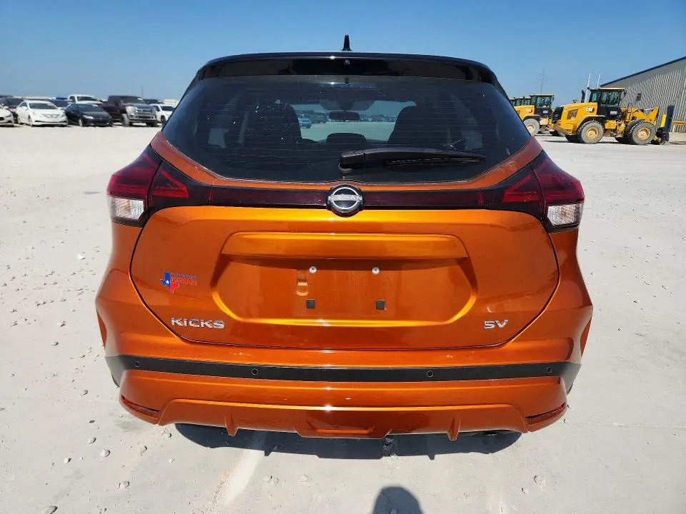 2024 NISSAN KICKS SV  