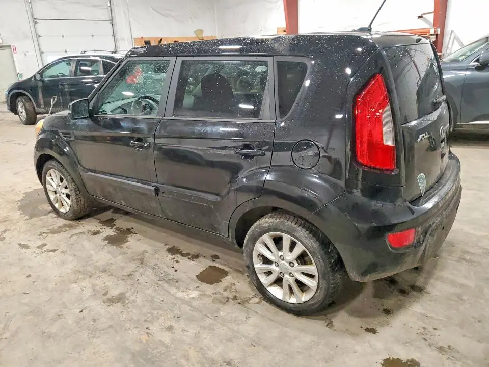 2013 KIA SOUL +  