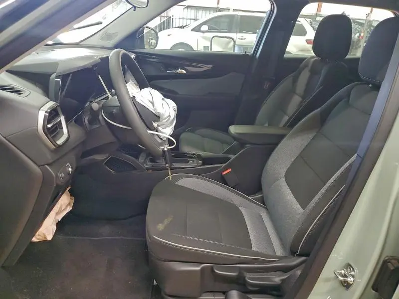 2025 CHEVROLET TRAILBLAZER LS  