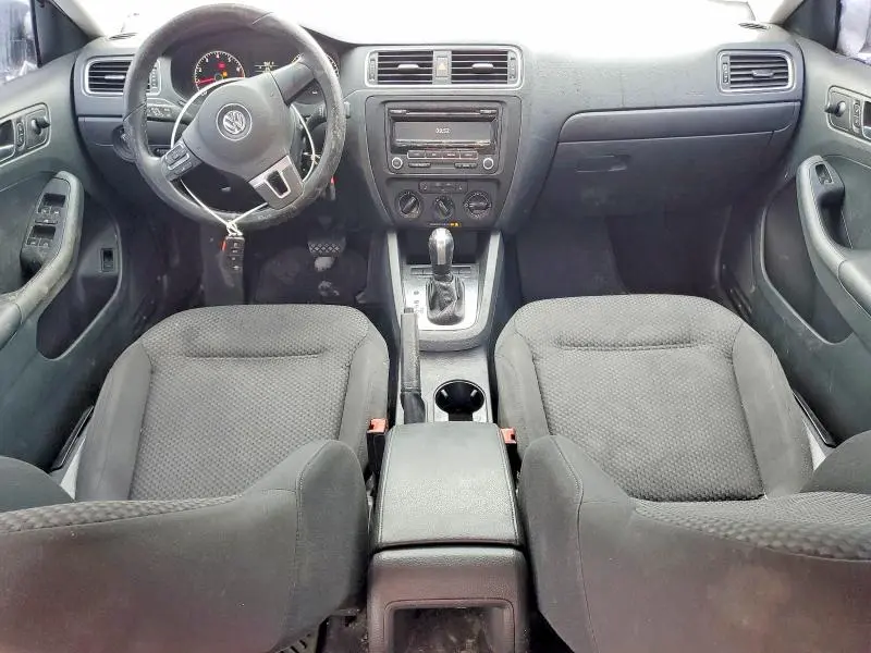 2013 VOLKSWAGEN JETTA BASE  