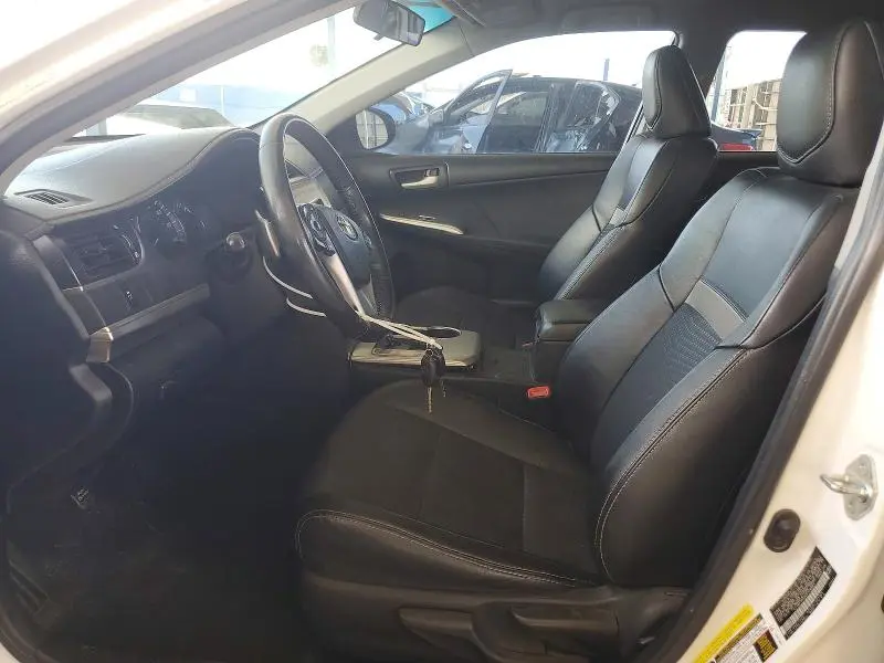 2012 TOYOTA CAMRY SE  