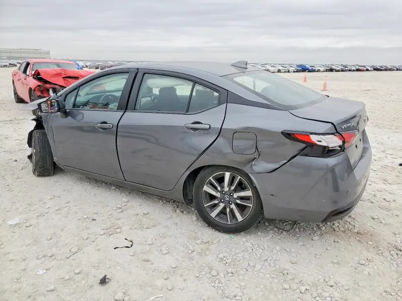 2021 NISSAN VERSA SV  