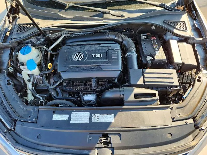 2016 VOLKSWAGEN PASSAT SE  
