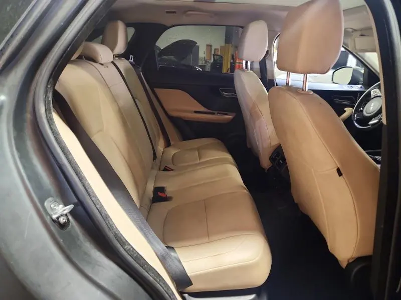 2018 JAGUAR F-PACE PREMIUM  