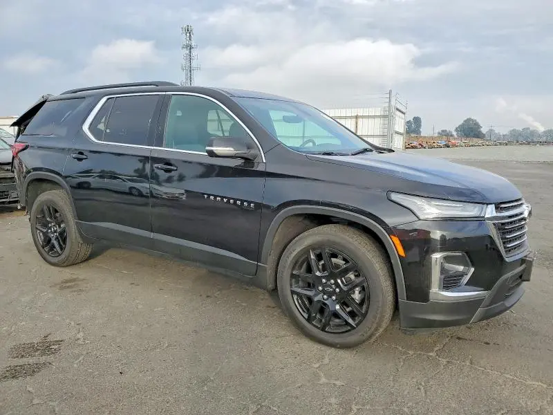 2022 CHEVROLET TRAVERSE LT  