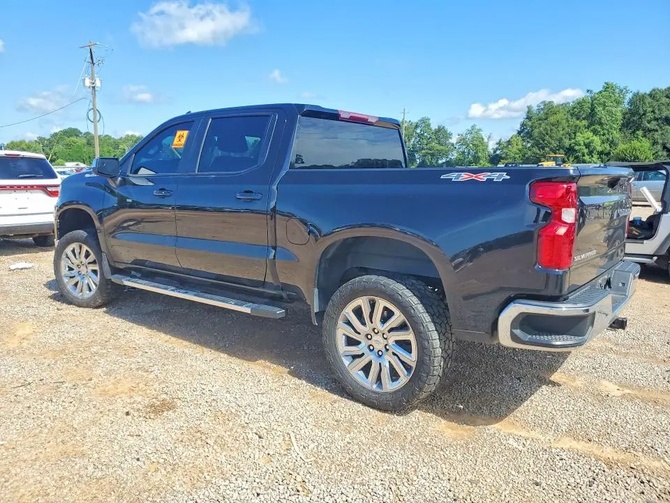 2023 CHEVROLET SILVERADO K1500 LT  