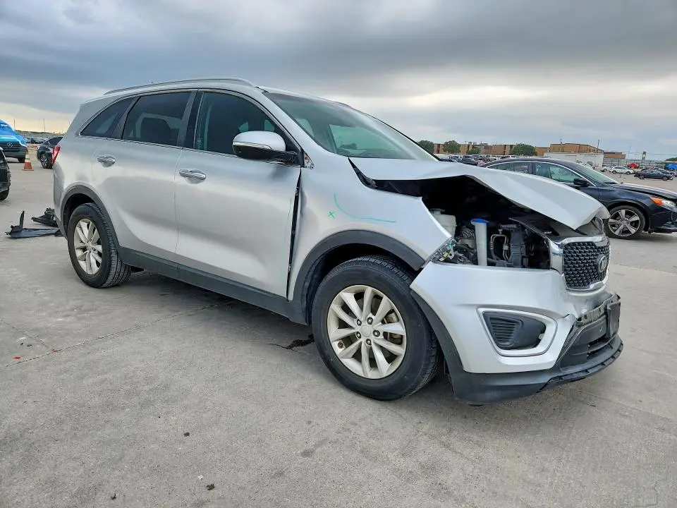 2016 KIA SORENTO LX  