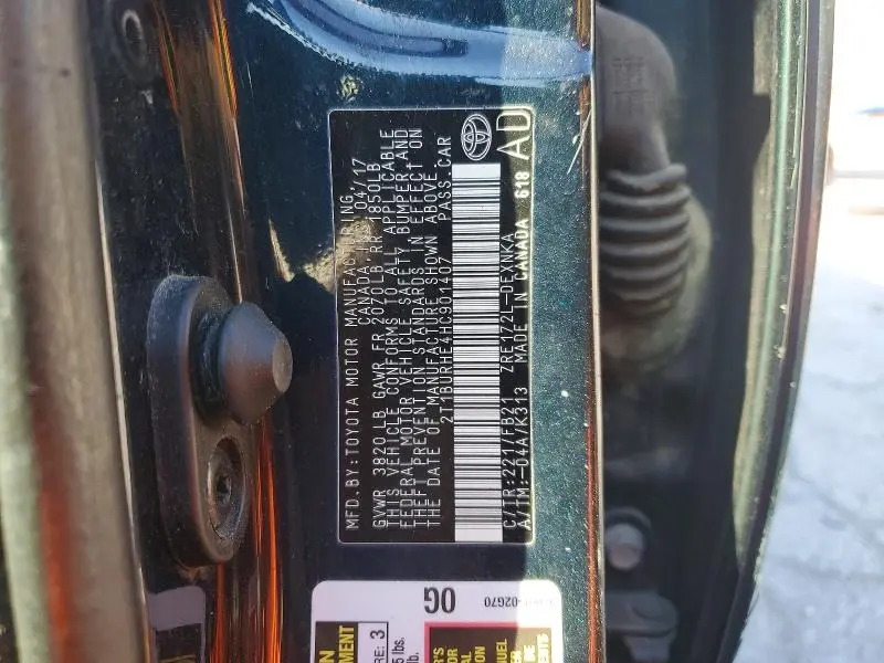 2017 TOYOTA COROLLA LE  