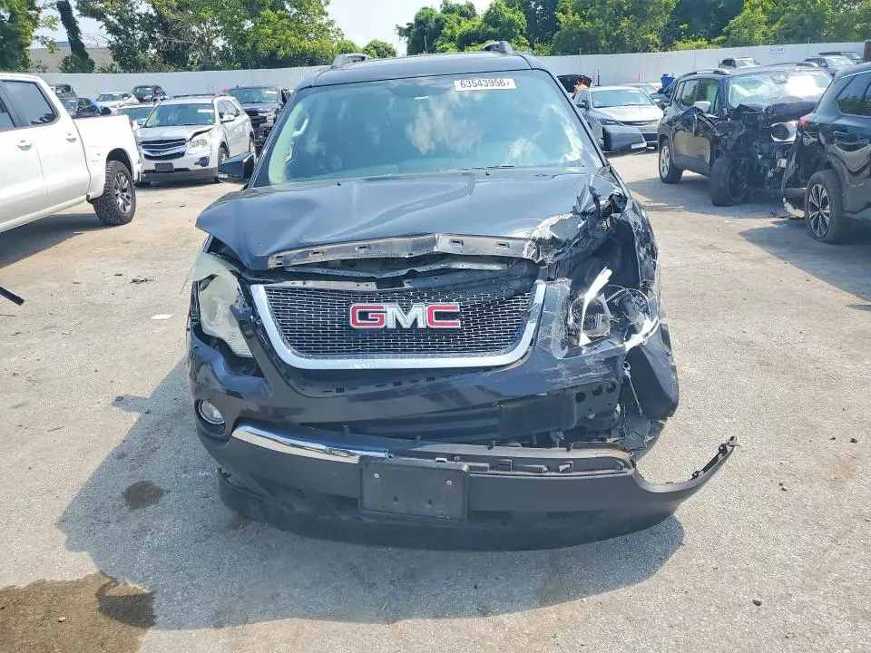 2011 GMC ACADIA SLT-2  