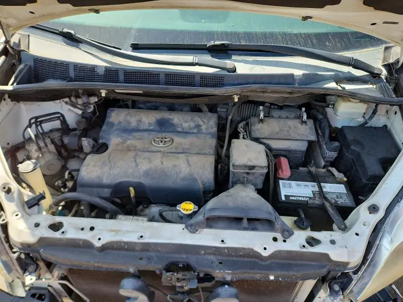 2015 TOYOTA SIENNA LIMITED PREMIUM 7-PASSENGER  