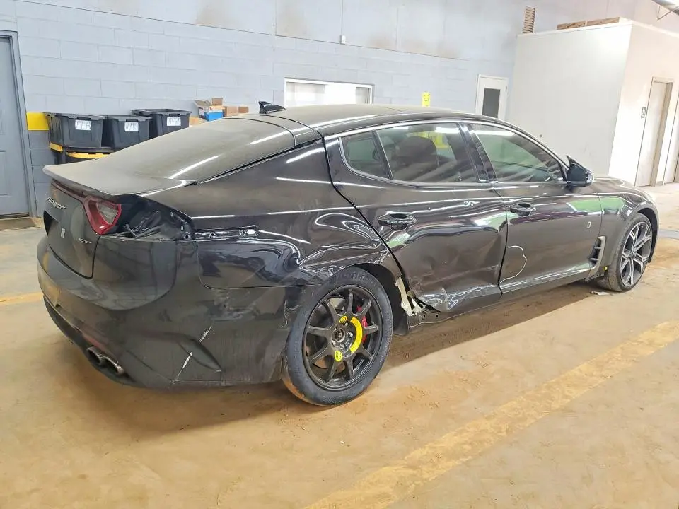 2019 KIA STINGER GT1  