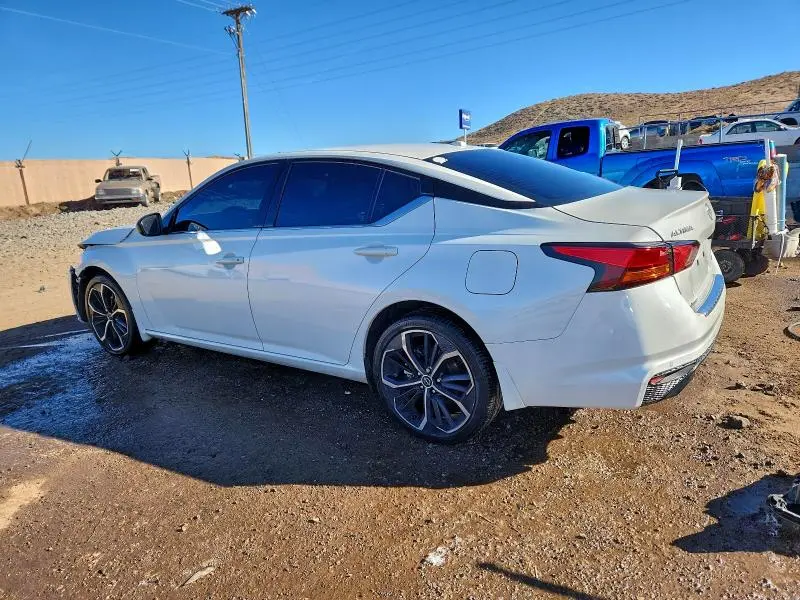 2023 NISSAN ALTIMA SR  