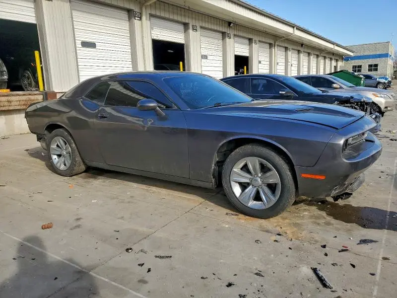 2016 DODGE CHALLENGER SXT  