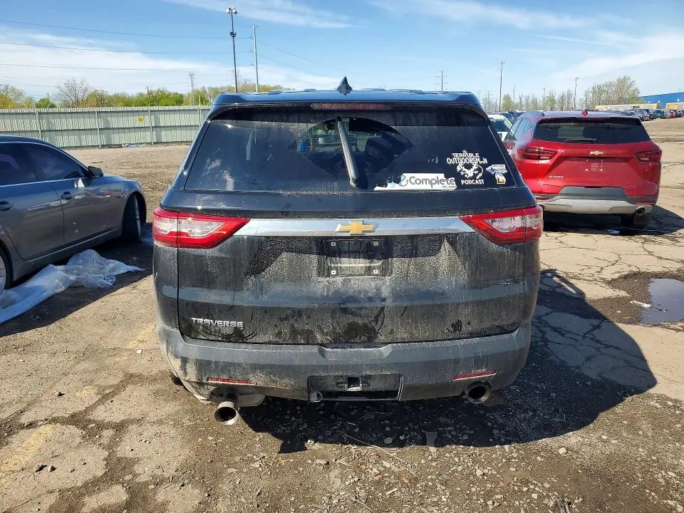 2019 CHEVROLET TRAVERSE LS  