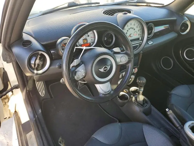2010 MINI COOPER S  