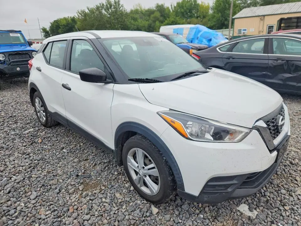 2020 NISSAN KICKS S  