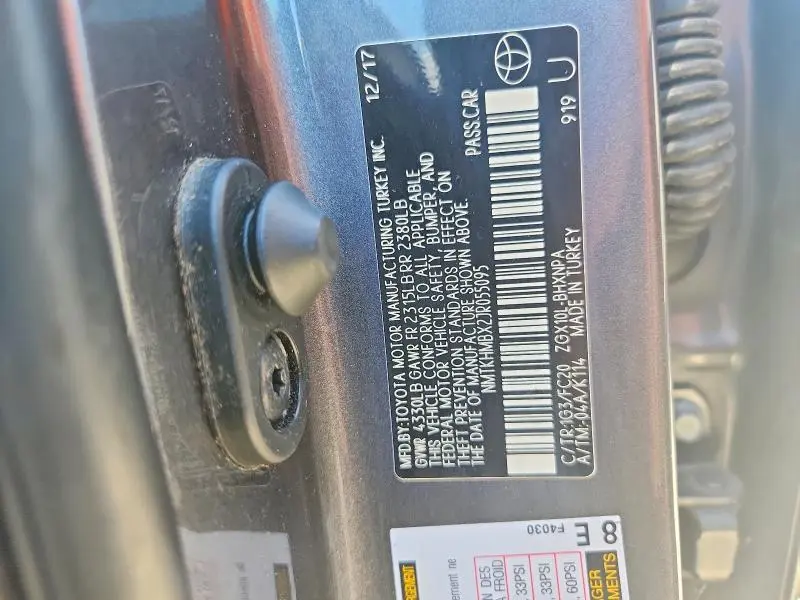 2018 TOYOTA C-HR XLE  