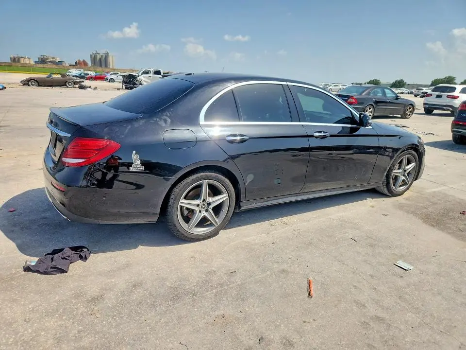 2018 MERCEDES-BENZ E 300  