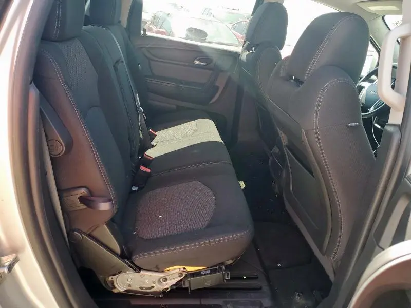 2014 CHEVROLET TRAVERSE LT  