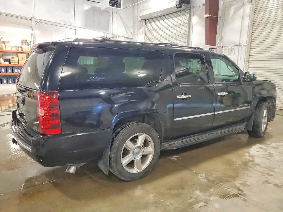 2013 CHEVROLET SUBURBAN K1500 LTZ  