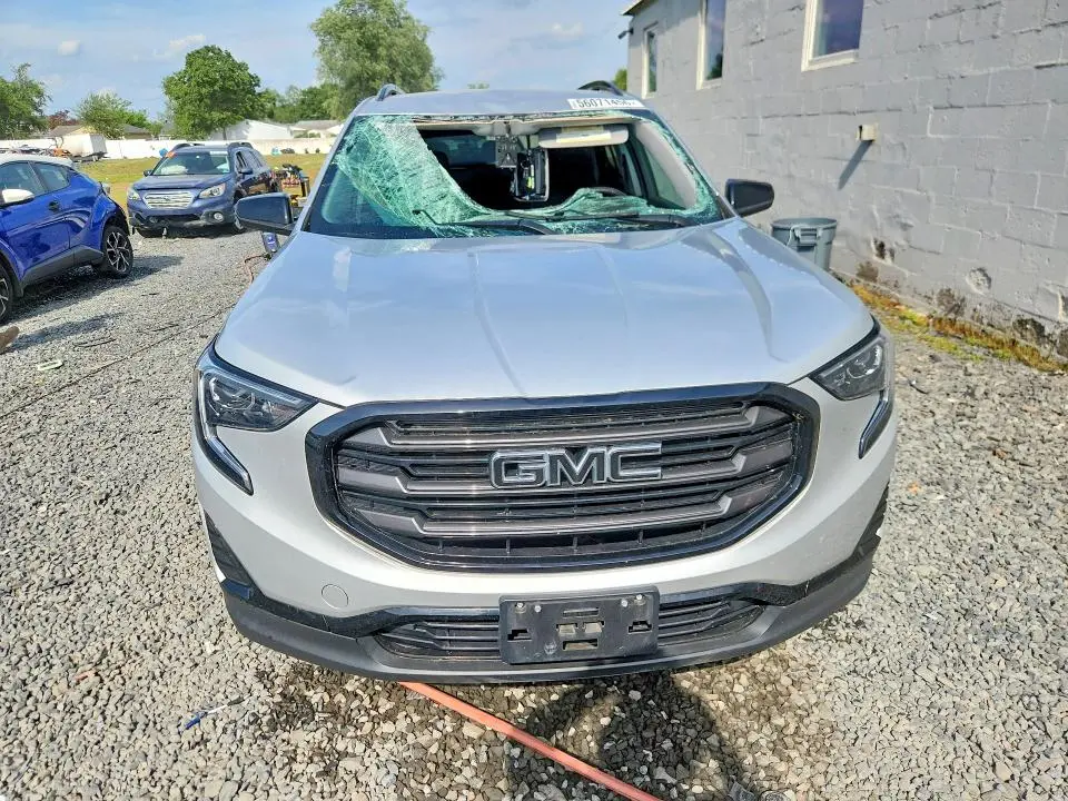 2021 GMC TERRAIN SLE  