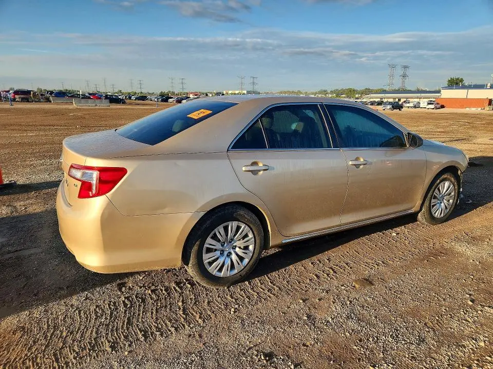 2012 TOYOTA CAMRY LE  