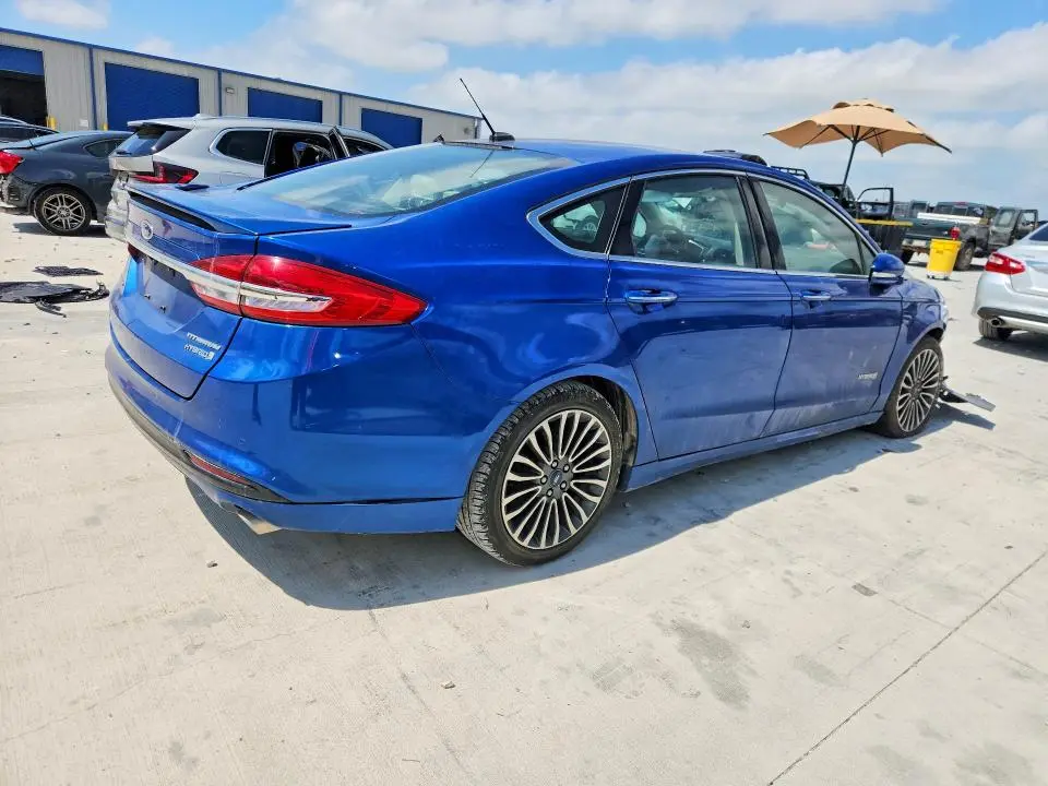 2017 FORD FUSION TITANIUM HEV  