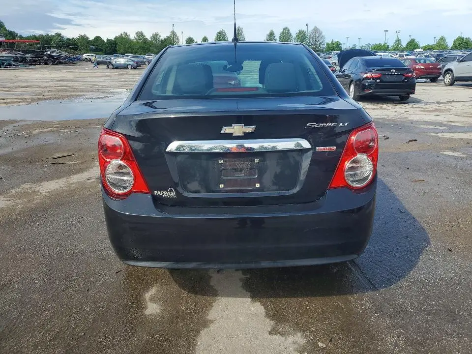 2013 CHEVROLET SONIC LT  