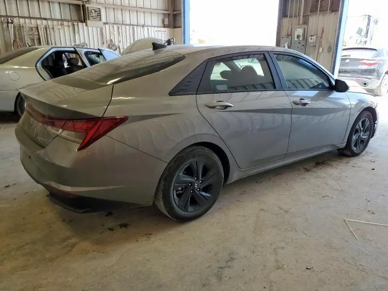 2022 HYUNDAI ELANTRA BLUE