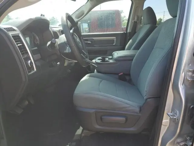 2017 RAM 1500 SLT  