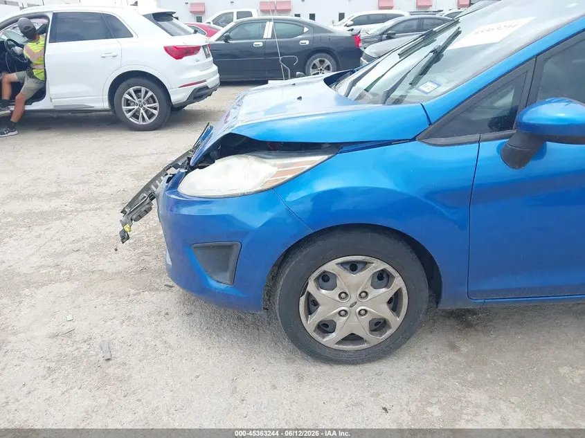 2011 FORD FIESTA SE