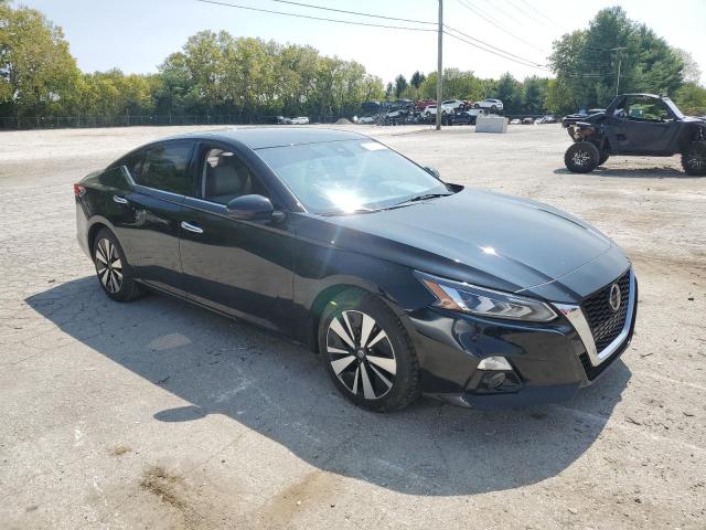 2019 NISSAN ALTIMA SL