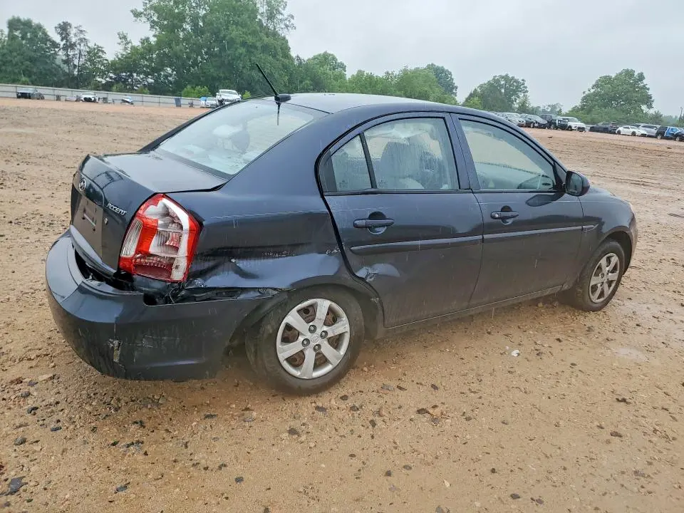 2011 HYUNDAI ACCENT GLS  